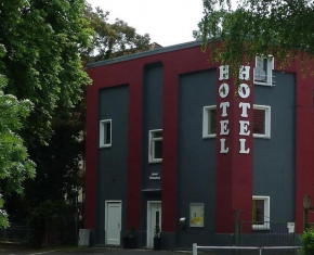 HOSTEL Wittenberg - HOTEL Garni